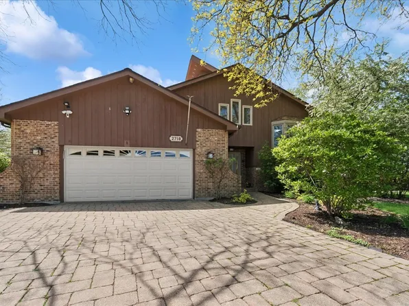 2718 N Elm Ln, Arlington Heights, IL 60004