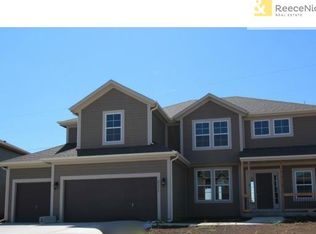 20075 W 108th St, Olathe, KS 66061