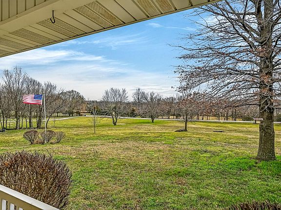 2nd image of 1519 E 515th Road