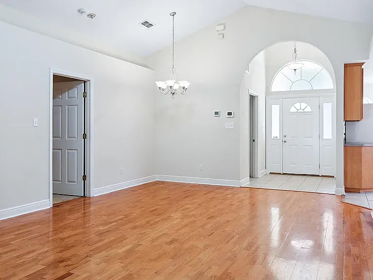 3452 Barnstaple Dr — Photo 6