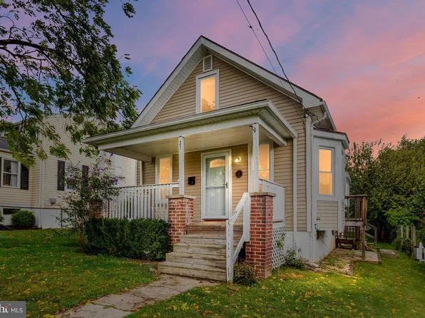 27 W Delaware Ave, Wilmington, DE 19809