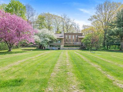 103 Old Farm Road, South Burlington, VT, 05403