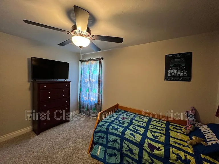 3116 Drake Crest Dr — Photo 4