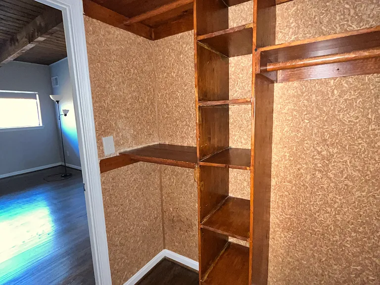 Walk-in closet