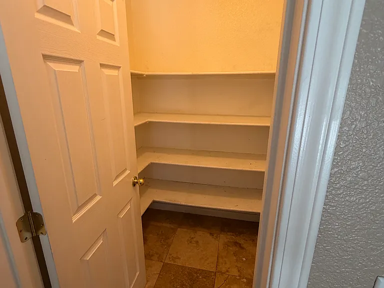 2127 Arnold Dr — Photo 6