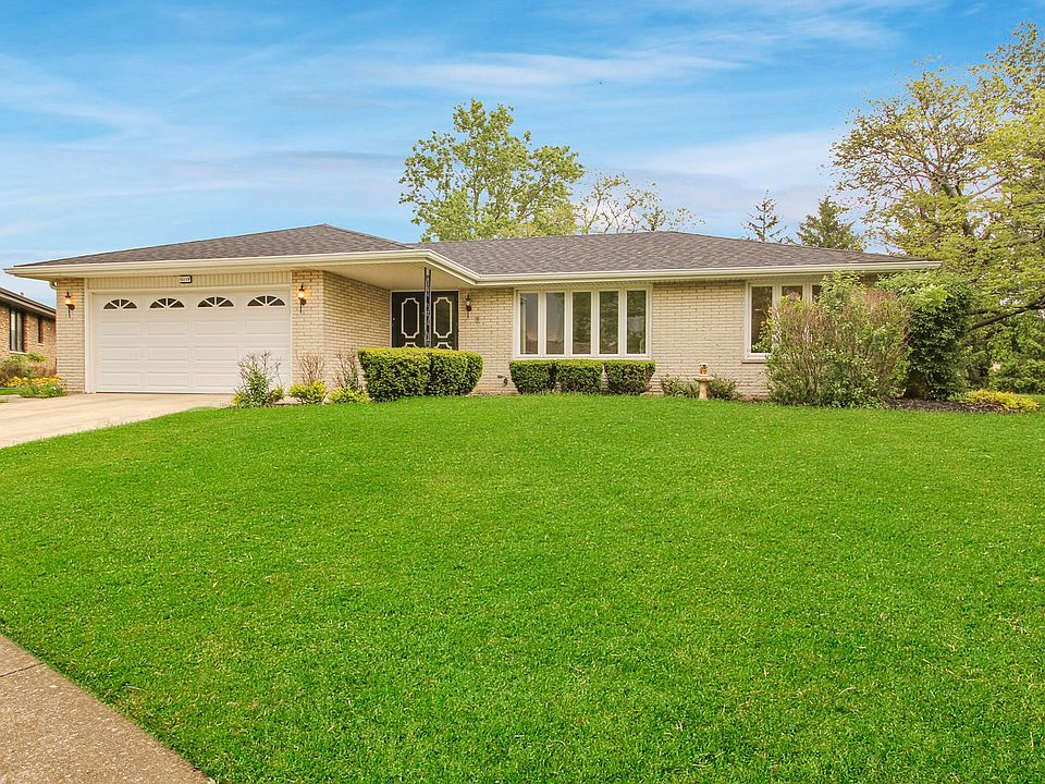 1st image of 15119 Hollyhock Ct