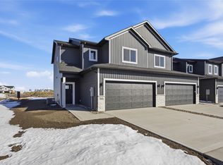 213 NE Doe Pointe Ln, Ankeny, IA 50021