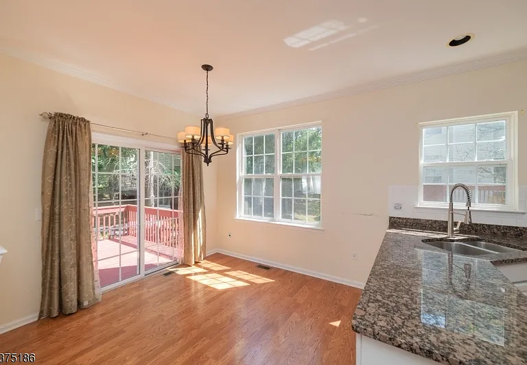 5 Hansom Rd — Photo 4