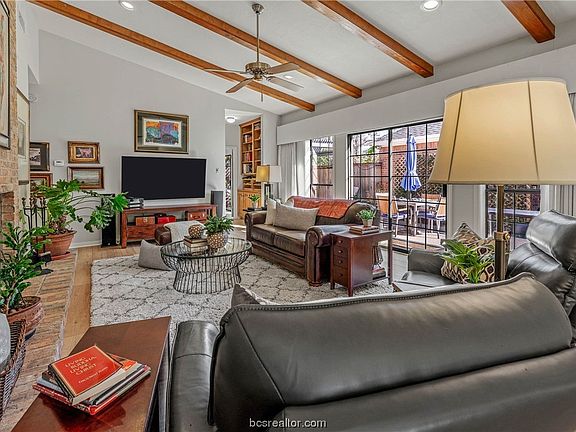5th image of 9409 Stonebridge (pvt) Dr