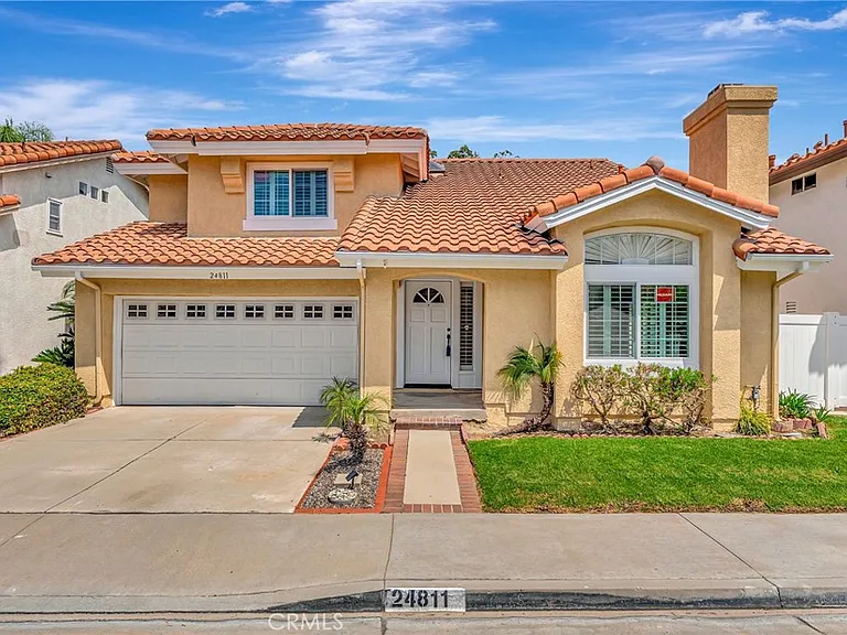 24811 Cutter — Photo 1