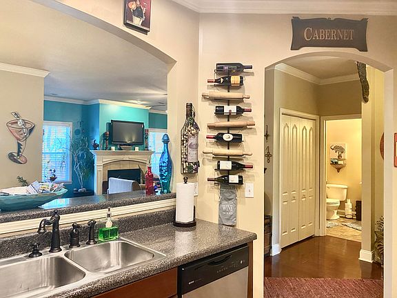5th image of 4115 Cottage Square Way #18