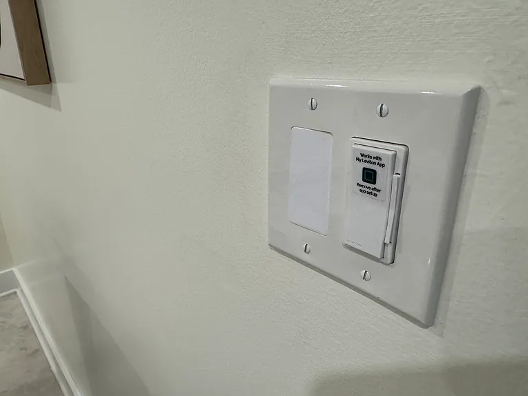 Soft touch wi-fi lighting. Set your mood.