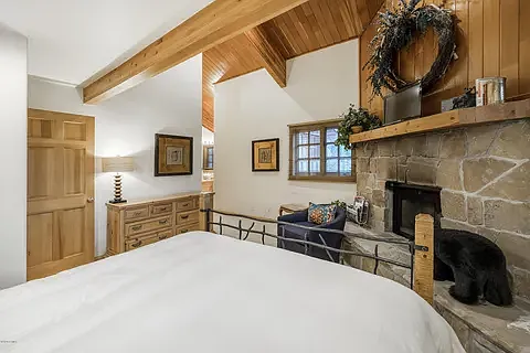 8015 Cache Dr — Photo 11