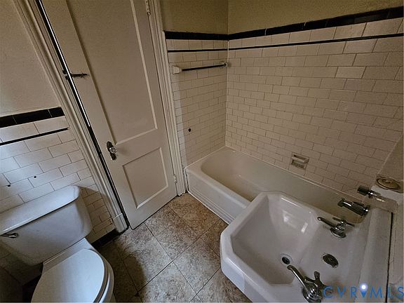 5th image of 611 E Brookland Park Blvd #A