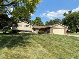 759 Chipplegate Dr, Dayton, OH 45459