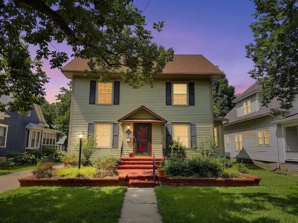330 E 4th St, Newton, KS 67114