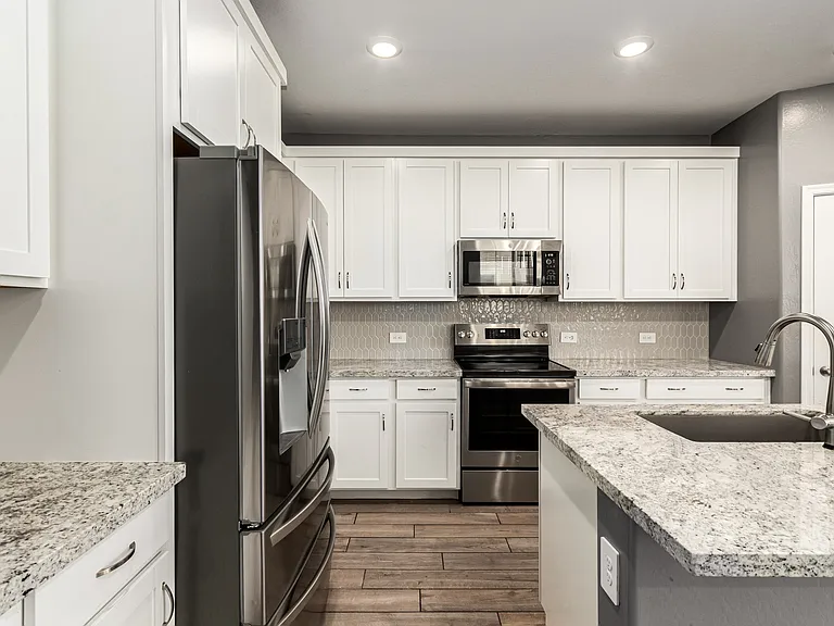 1849 E Chelsea Ln #101 — Photo 3