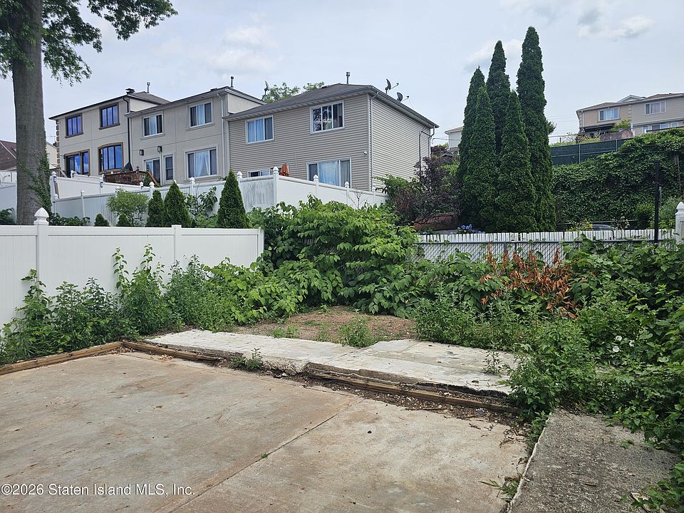 2nd image of 338 Clifton Ave