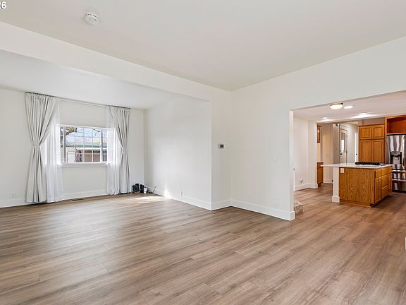 5th image of 3730 Amber Ln