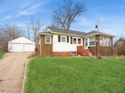 2422 38th St, Des Moines, IA, 50310