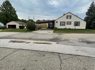 6378 Airline Rd, Fruitport, MI 49415