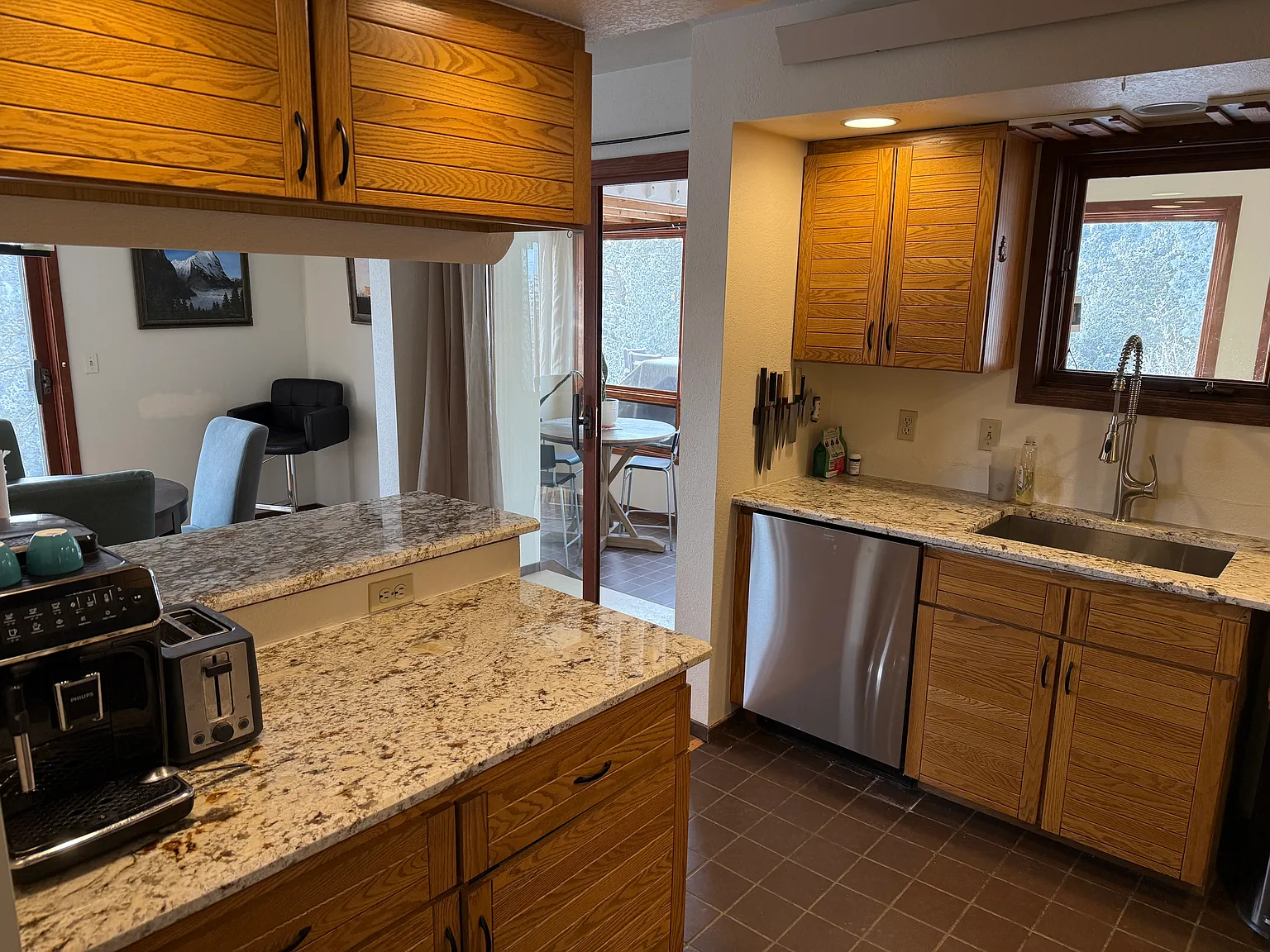 3 bed, 2641 sqft, $4,150 — Photo 4