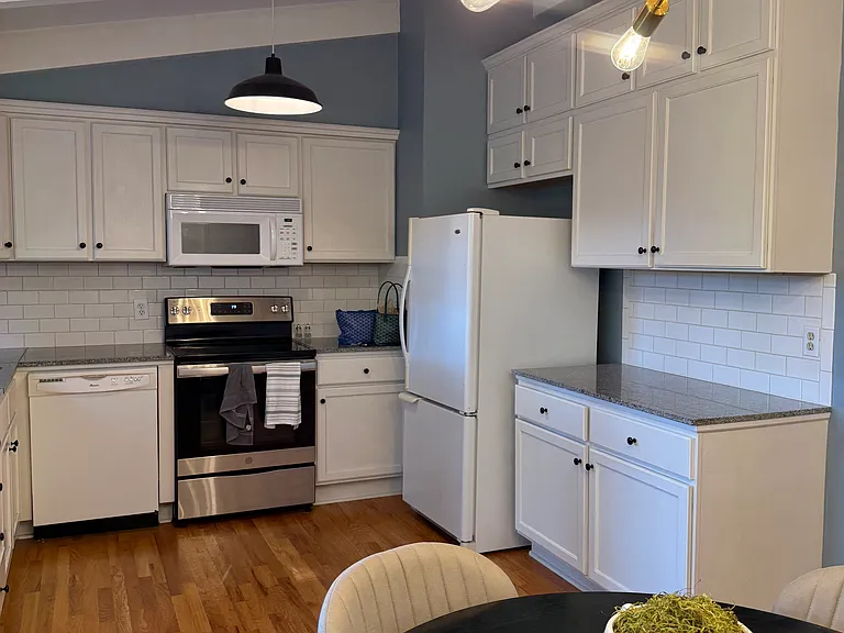 7939 Falmouth St — Photo 4
