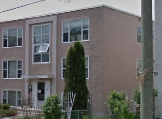 297 Enfield Cres #9, Winnipeg, MB R2H 1C1