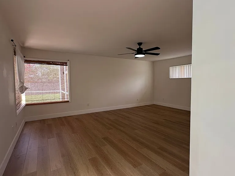 935 Shriver Cir — Photo 16