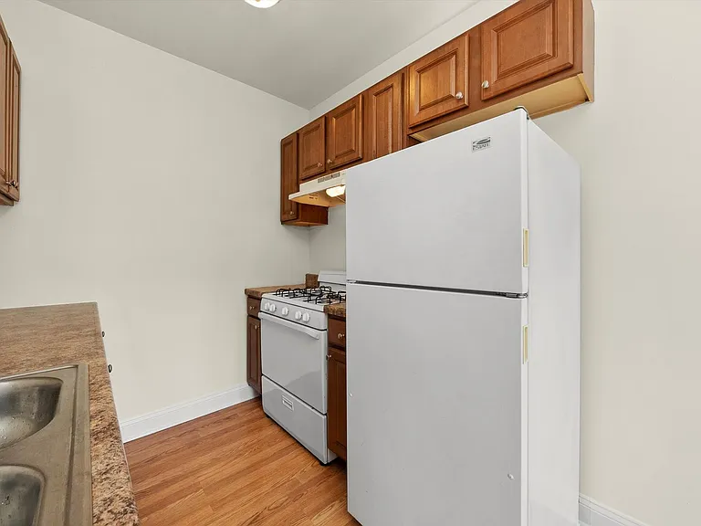 2600 Kimball LLC — Photo 11