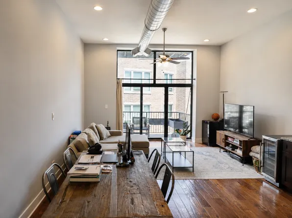 707 N Milwaukee Ave #3R, Chicago, IL 60642