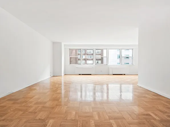 155 East 34th Street image 1 of 6