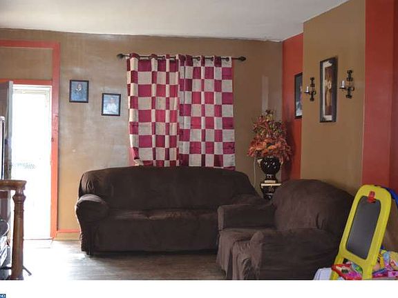 4th image of 3506 N Marshall St