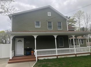 106 River Rd, Great River, NY 11739