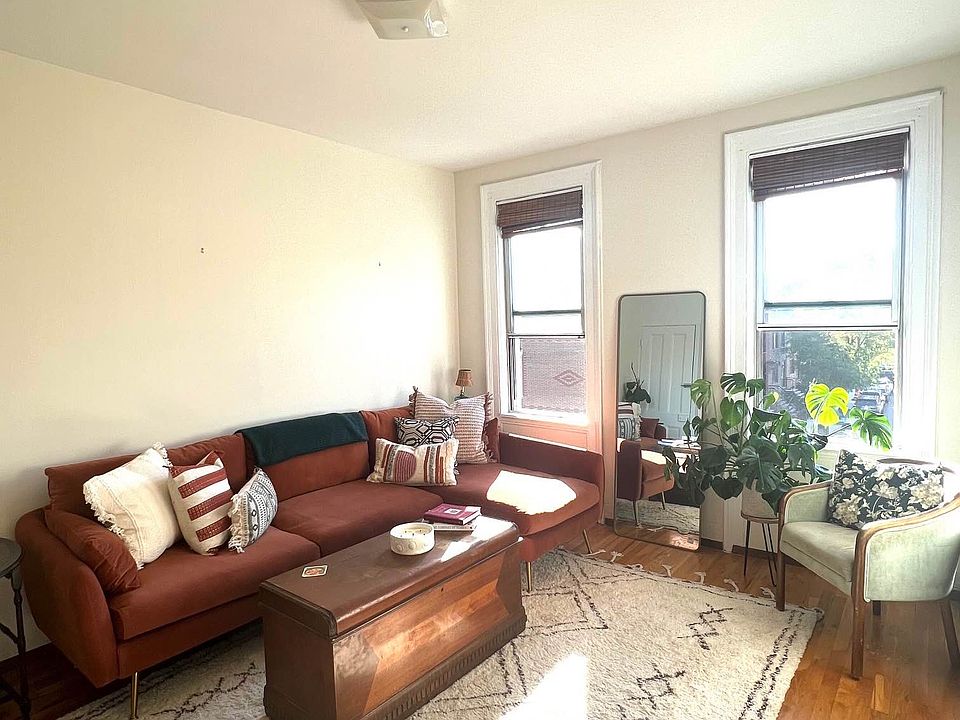 1st image of 598 Humboldt St #3L