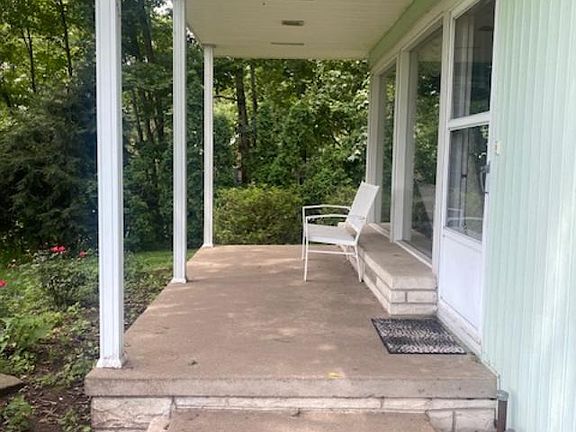 5th image of 1320 Fairview Dr