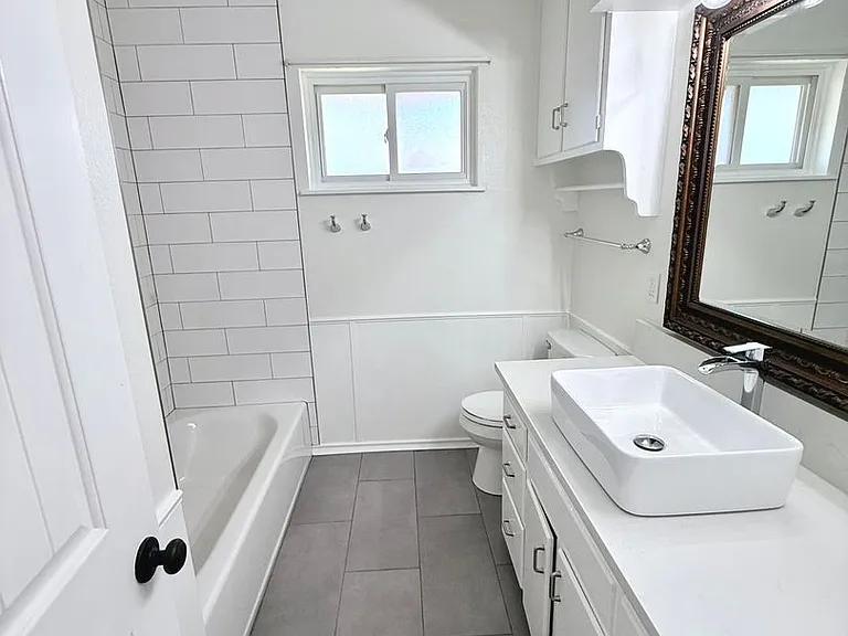 3724 NW 64th St — Photo 13