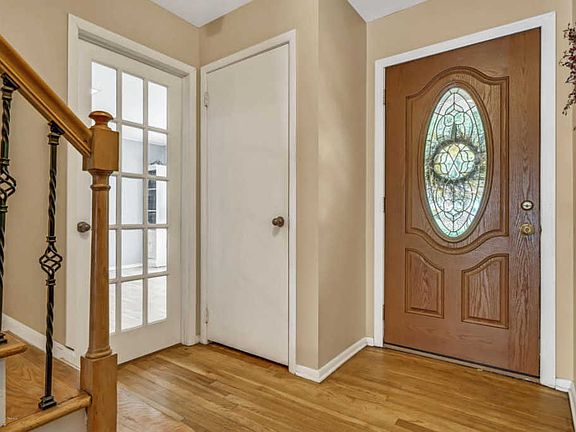 4th image of 4 Buckingham Dr