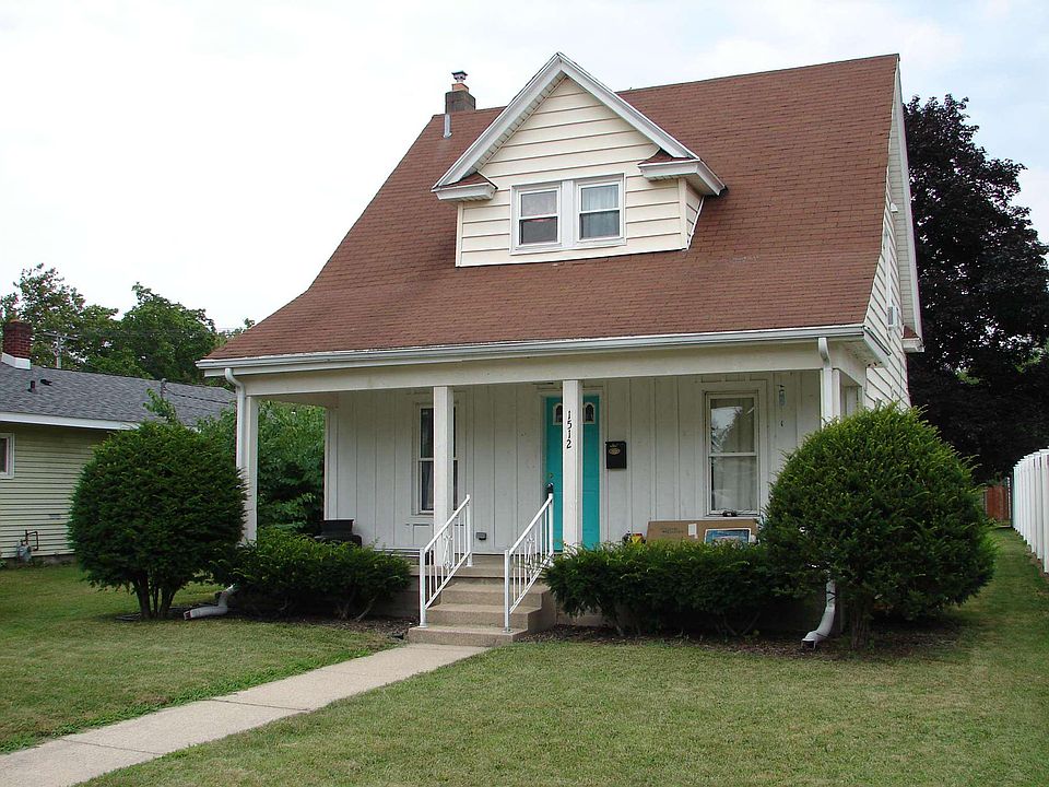 1st image of 1512 E 3rd St