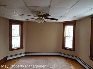 2 Carlisle St #1, Worcester, MA 01602