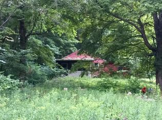 2323 Downing Ln, Hermitage, PA 16148