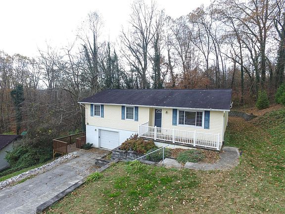 3rd image of 512 Crestwood Dr