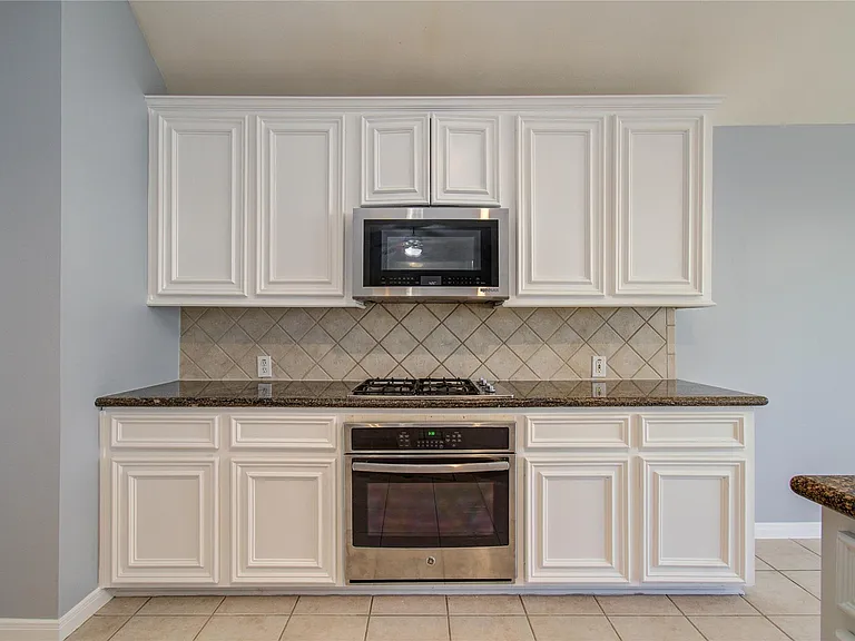 14731 Raven Hollow Ln — Photo 12