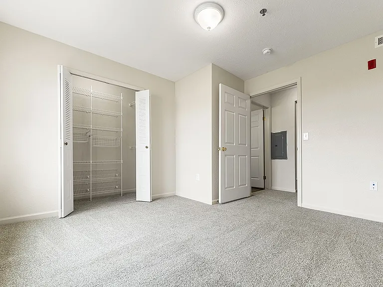 Tall Oaks Apartment Homes — Photo 24