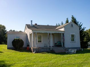 2260 Grit Rd, Hurt, VA 24563