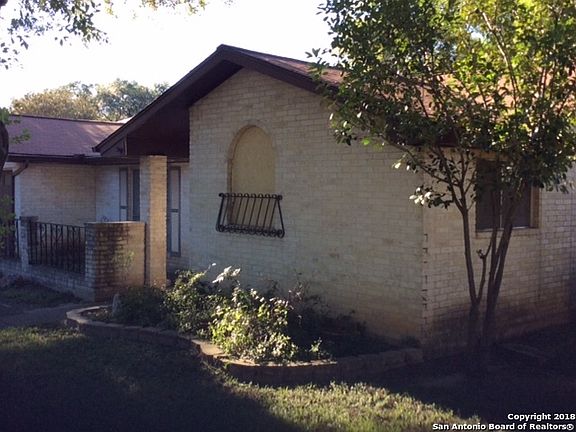 3rd image of 7123 Forest Moss St