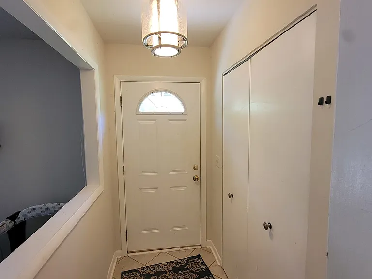 119 Monterey Ln — Photo 14