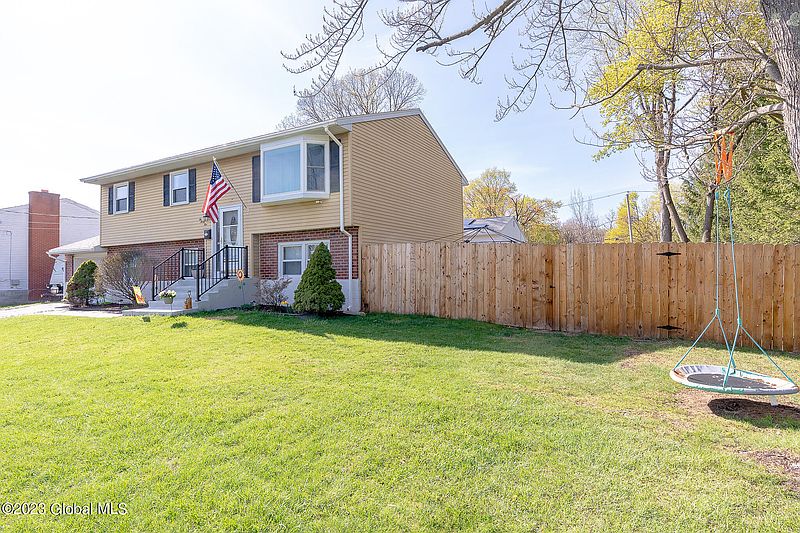 2nd image of 235 Starr Avenue