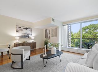 800 4th St SW APT S421, Washington, DC 20024