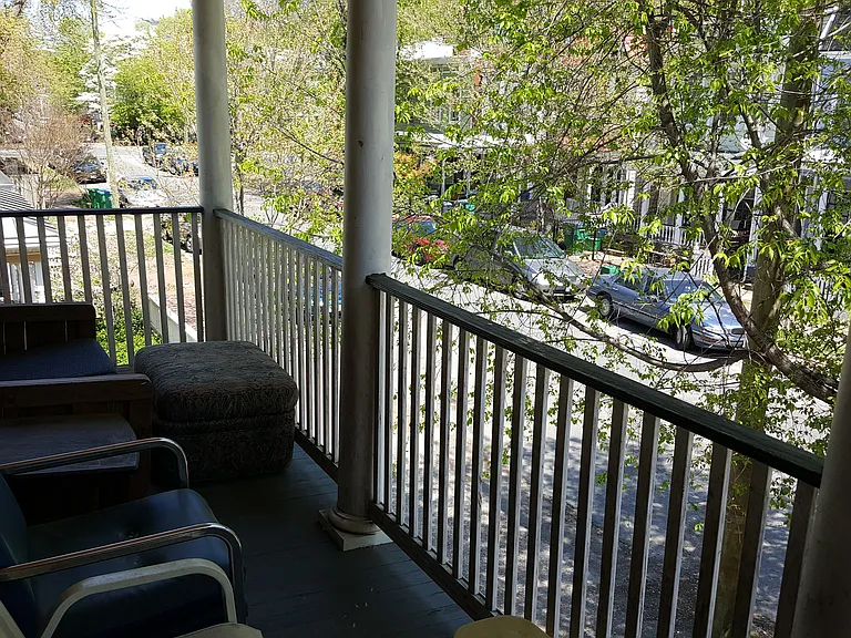 614 S Laurel St #B — Photo 13